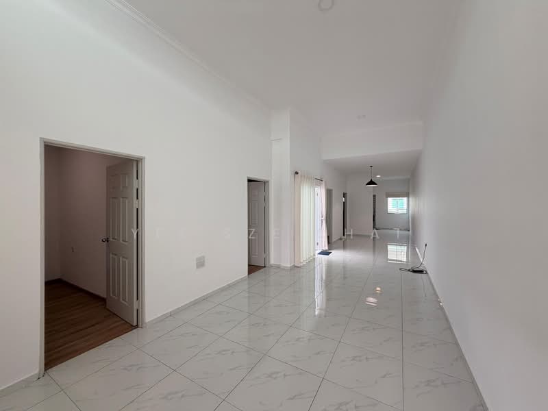 1-storey Terraced House for Rent in Senadin (Miri) - Yee Sze Chai - PropertyGuru.com.my