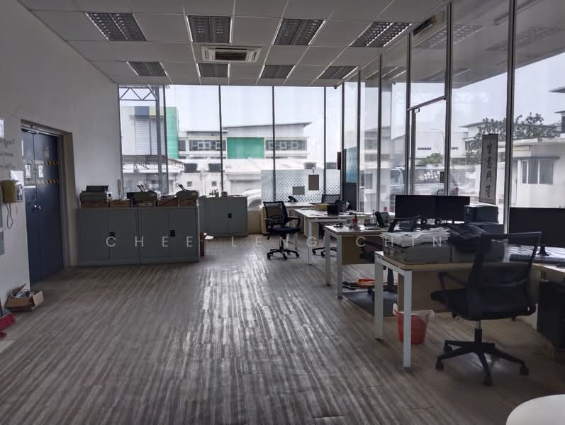 Commercial Semi-D for Sale in Taman Bukit Serdang (Seri Kembangan) - Chee Leng Chin - PropertyGuru.com.my