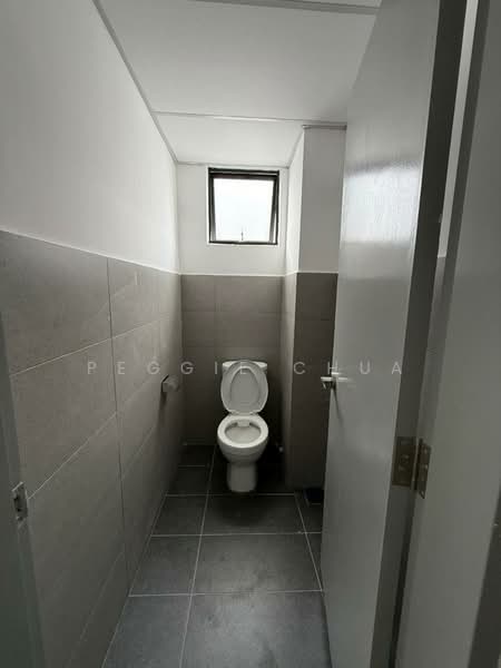 Kedai untuk Disewa di Austin Crest (Johor Bahru) - Peggie Chua - Bathroom - PropertyGuru.com.my