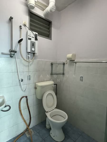 Apartment for Rent at Villa Krystal @ Bandar Selesa Jaya - Shiang Yng Tan - Bathroom - PropertyGuru.com.my