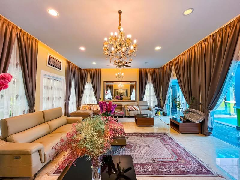 Bungalow for Sale in Shah Alam (Selangor) - Priscilla Tan - Living Room - PropertyGuru.com.my