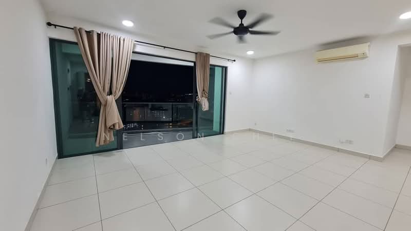 Kondominium untuk Dijual di Cristal Serin Residence - Nelson Chee - Living Room - PropertyGuru.com.my