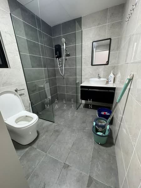 Kondominium untuk Disewa di Antara Residence - Halim Mazlan - Bathroom - PropertyGuru.com.my