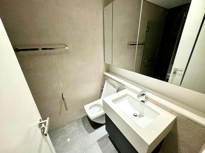 Servis Apartment untuk Disewa di TRX Residences - Rex Tan - Bathroom - PropertyGuru.com.my