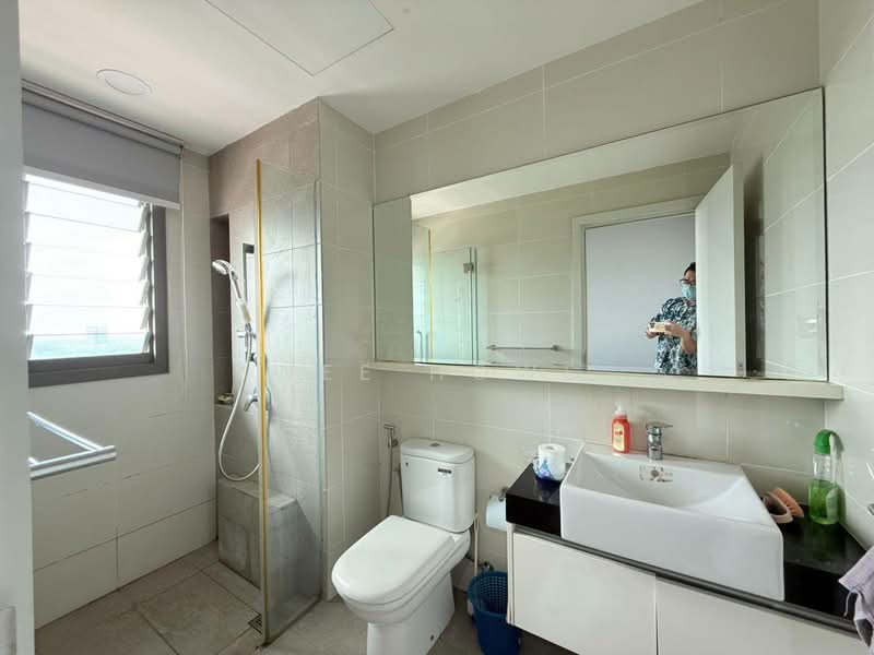Condominium for Sale at Iskandar Residences - Wee Howe - Bathroom - PropertyGuru.com.my