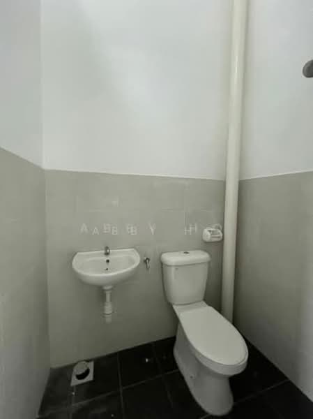 Rumah Teres 2 Tingkat untuk Dijual di Durian Tunggal (Melaka) - Abby Ho - Bathroom - PropertyGuru.com.my