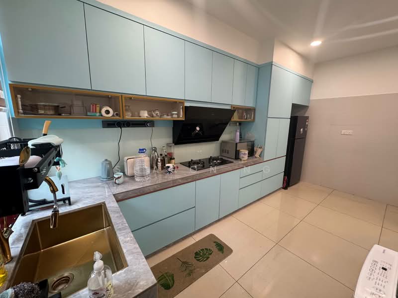 Rumah Berkembar untuk Dijual di Bandar Dato Onn (Tebrau) - Sharon Ng - Kitchen - PropertyGuru.com.my