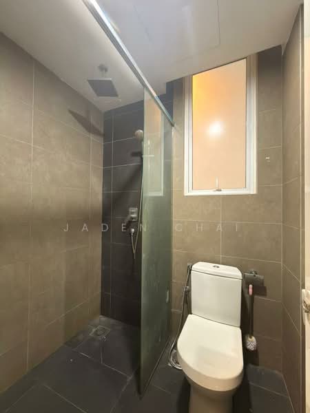 Service Residence for Sale at The Loft @ ZetaPark - Jaden Chai - Bathroom - PropertyGuru.com.my