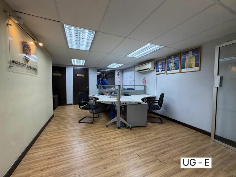 Shop for Sale in Bandar Bukit Tinggi 2 (Klang) - Ivy Por - Interior - PropertyGuru.com.my