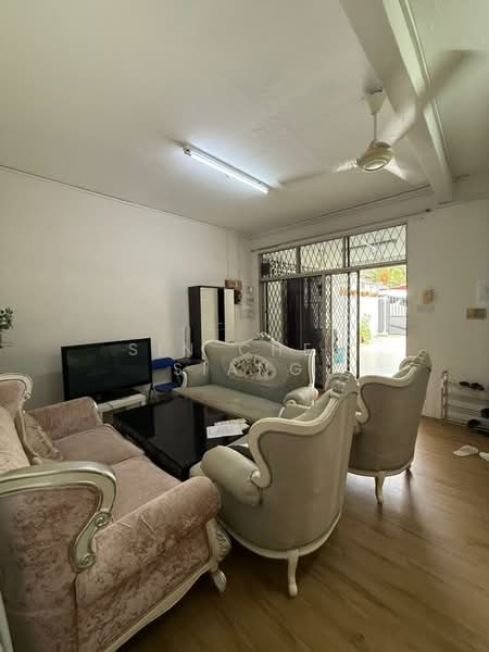 Rumah Teres 2 Tingkat untuk Dijual di Taman Century (Johor Bahru) - Sin Chew Siang - Living Room - PropertyGuru.com.my