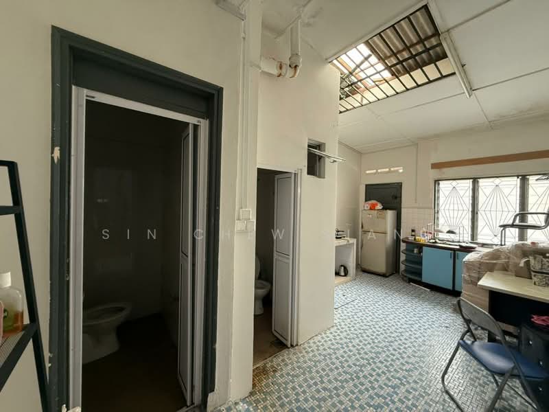 Rumah Teres 2 Tingkat untuk Dijual di Taman Century (Johor Bahru) - Sin Chew Siang - Bathroom - PropertyGuru.com.my