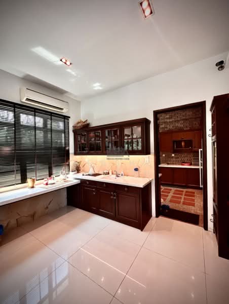 Bungalow for Rent in Batu Ferringhi (Penang) - Ressha Ramesh - Kitchen - PropertyGuru.com.my