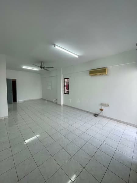 Condominium for Sale at Pelangi Damansara - JC Tay - Living Room - PropertyGuru.com.my