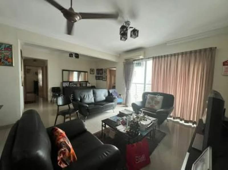 Servis Apartment untuk Dijual di SuriaMas Suites - Reyna Wong - Living Room - PropertyGuru.com.my