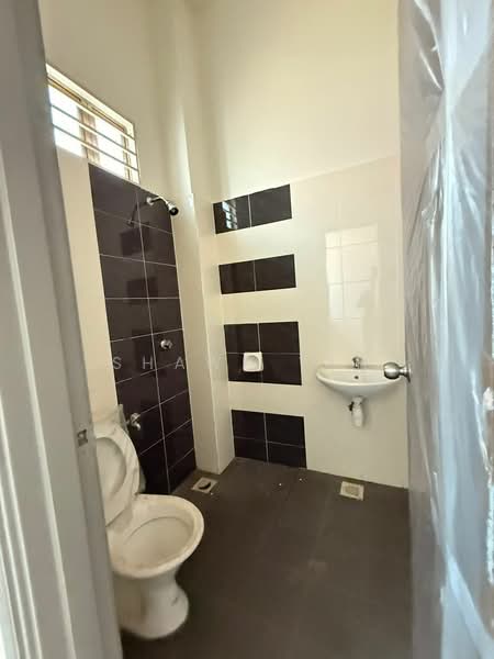 1-storey Terraced House for Sale in Tanjong Minyak (Melaka) - Shawn Teh - Bathroom - PropertyGuru.com.my