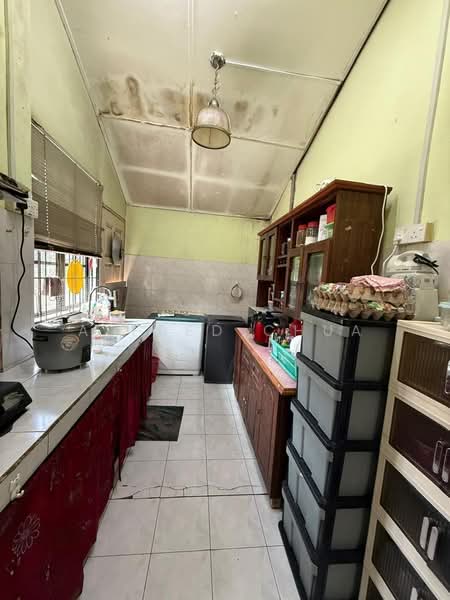 Rumah Teres 1 Tingkat untuk Dijual di Taman Matang Jaya (Kuching) - Alfred Chua - Kitchen - PropertyGuru.com.my
