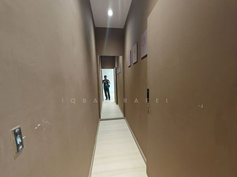 Pejabat untuk Dijual di Bandar Baru Bangi (Selangor) - Iqbal Rafei - Corridor - PropertyGuru.com.my