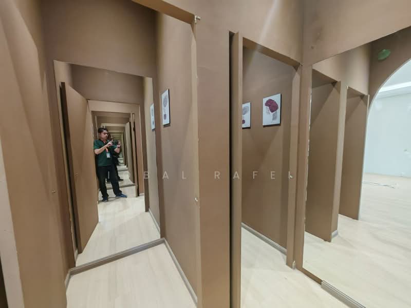 Pejabat untuk Dijual di Bandar Baru Bangi (Selangor) - Iqbal Rafei - Corridor - PropertyGuru.com.my