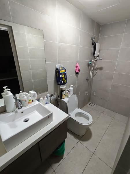 Servis Apartment untuk Dijual di The Glenz @ Glenmarie - Josephine Chou - Bathroom - PropertyGuru.com.my