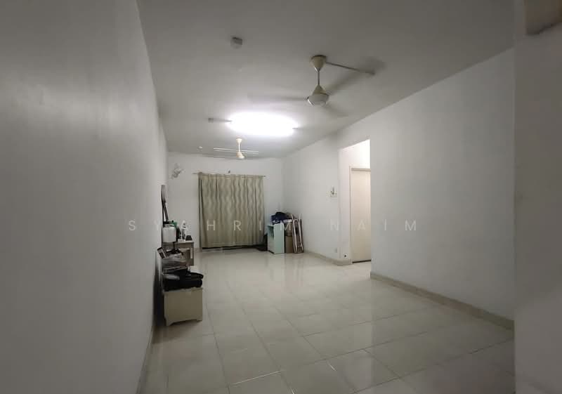 Kondominium untuk Dijual di Kristal Heights - Syahrim Naim - Living Room - PropertyGuru.com.my