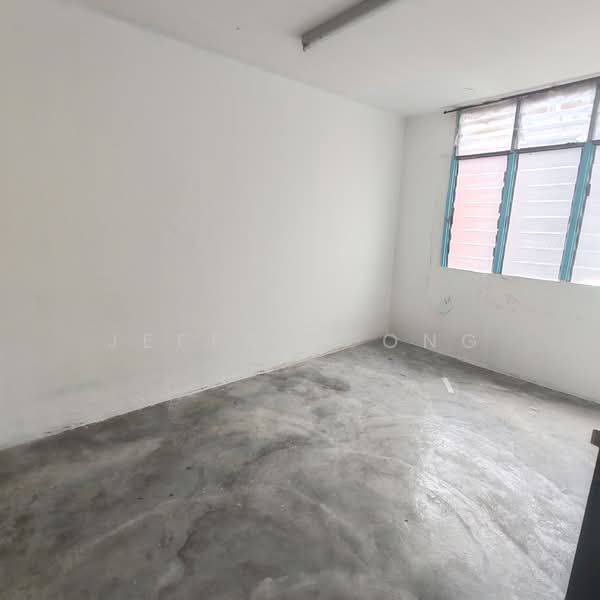 Rumah Flat untuk Dijual di Taman Putri Kulai - Jeffrey Ong - PropertyGuru.com.my