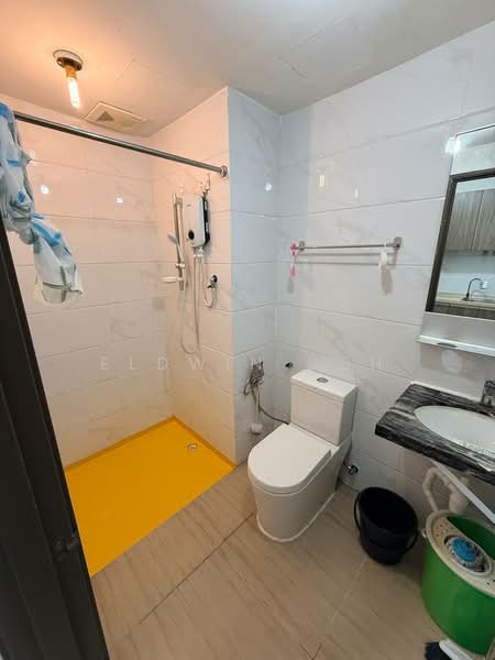 Service Residence for Rent at Country Garden Central Park - Eldwin Soh - Bathroom - PropertyGuru.com.my