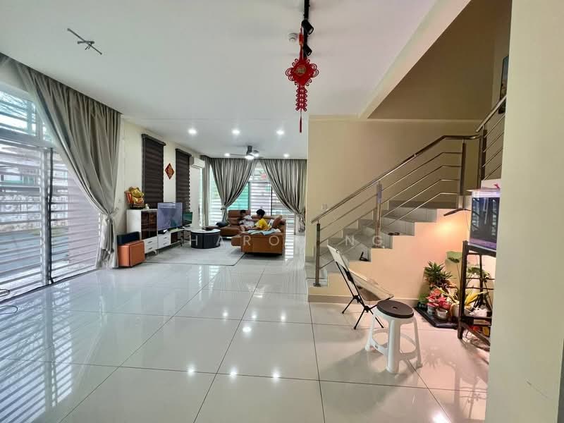 Rumah Kluster untuk Dijual di Skudai (Johor) - Sharon Ng - Living Room - PropertyGuru.com.my