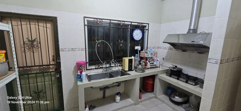 Semi-Detached House for Sale in Taman Malihah (Kuching) - Alfred Chua - Kitchen - PropertyGuru.com.my