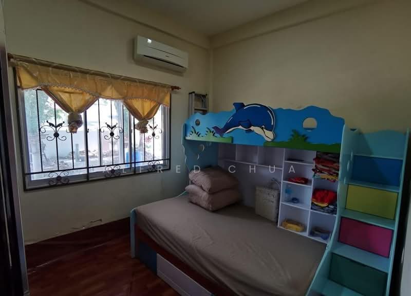 Semi-Detached House for Sale in Taman Malihah (Kuching) - Alfred Chua - Bedroom - PropertyGuru.com.my