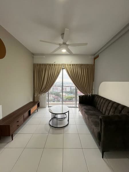 Kondominium untuk Disewa di Residensi Sateria - Jovi Soh - Living Room - PropertyGuru.com.my