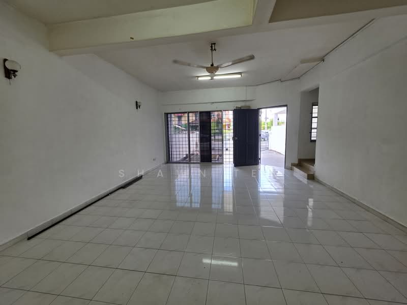 Terraced House for Sale in Taman Merdeka Jaya (Batu Berendam) - Shawn Teh - Living Room - PropertyGuru.com.my