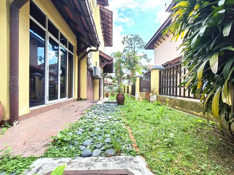 Rumah Berkembar untuk Dijual di Bandar Sri Damansara (Selangor) - Hugo How - Exterior - PropertyGuru.com.my