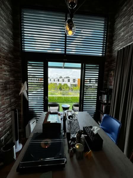 3-storey Terraced House for Rent in Taman Tasik Damai (Sungai Besi) - Wennie Lee - View - PropertyGuru.com.my