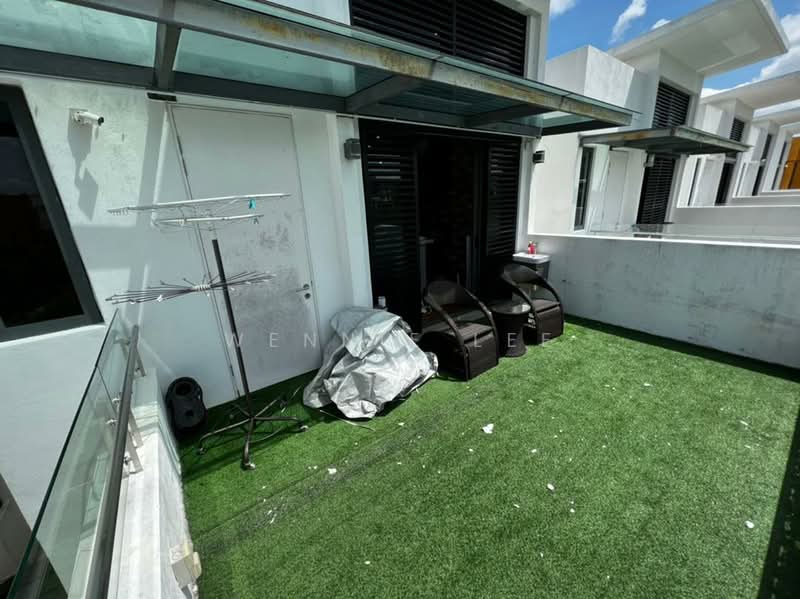 3-storey Terraced House for Rent in Taman Tasik Damai (Sungai Besi) - Wennie Lee - Balcony - PropertyGuru.com.my