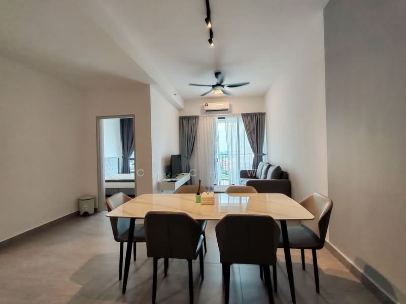 Servis Apartment untuk Dijual di SUNSURIA FORUM SERVICED APARTMENT - CL Chew - Living Room - PropertyGuru.com.my