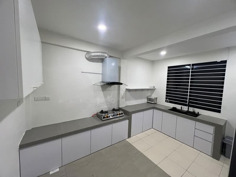 Rumah Teres 2 Tingkat untuk Dijual di Taman Landeh (Kuching) - Alfred Chua - Kitchen - PropertyGuru.com.my