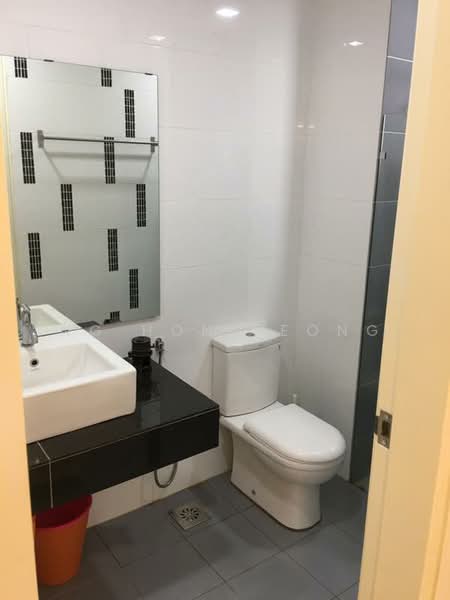 Kondominium untuk Dijual di The Wharf Residence - Ng Hon Keong - Bathroom - PropertyGuru.com.my