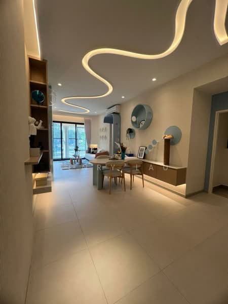 Servis Apartment untuk Dijual di Stellaris @ Riana Dutamas - Henry Lau - Living Room - PropertyGuru.com.my
