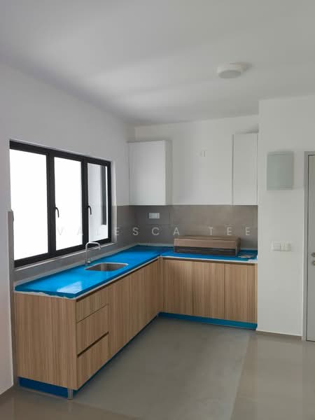 Apartment for Rent at Hana @ Eco Ardence - Valesca Tee - Kitchen - PropertyGuru.com.my