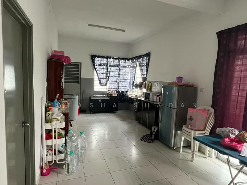2-storey Terraced House for Sale in Bandar Baru Puncak Alam (Puncak Alam) - Natasha Shadan - Kitchen - PropertyGuru.com.my