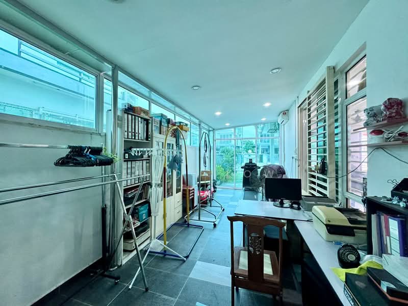 Semi-Detached House for Sale in Rawang (Selangor) - Alice Low - Study - PropertyGuru.com.my