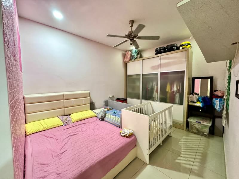 Semi-Detached House for Sale in Rawang (Selangor) - Alice Low - Bedroom - PropertyGuru.com.my