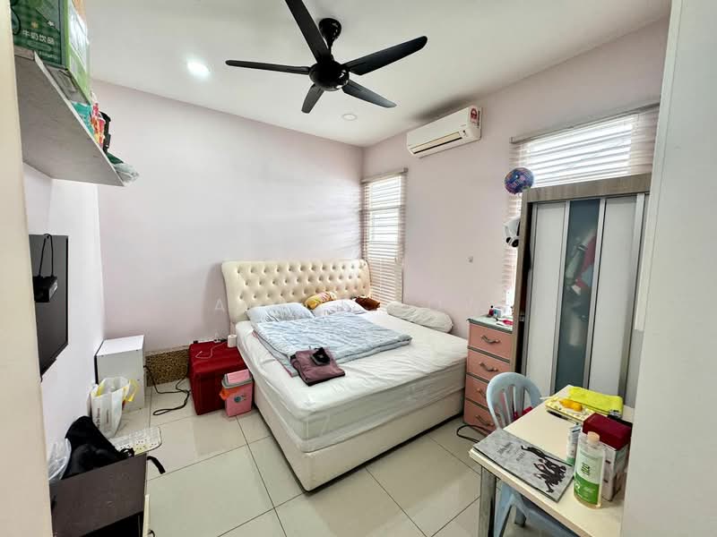 Semi-Detached House for Sale in Rawang (Selangor) - Alice Low - Bedroom - PropertyGuru.com.my