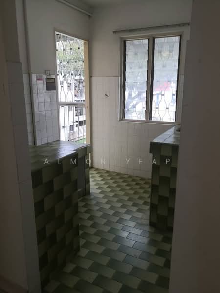 Rumah Flat untuk Dijual di Seksyen 2 Wangsa Maju Flat - Almon Yeap - Kitchen - PropertyGuru.com.my