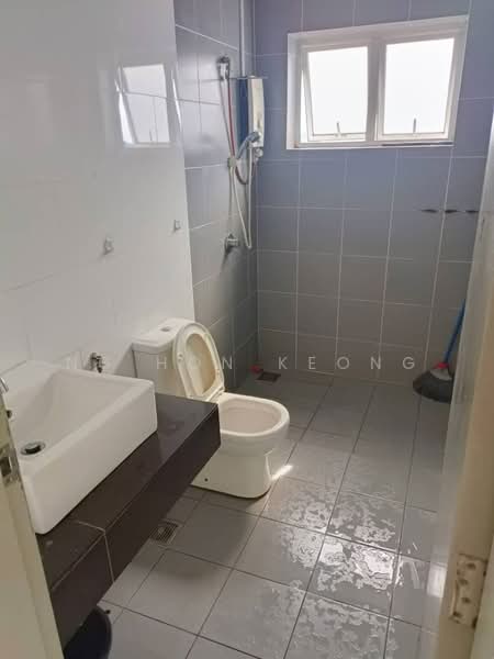 Condominium for Sale at The Wharf Residence - Ng Hon Keong - Bathroom - PropertyGuru.com.my