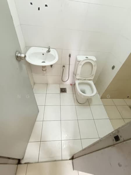 Condominium for Sale at The Wharf Residence - Ng Hon Keong - Bathroom - PropertyGuru.com.my