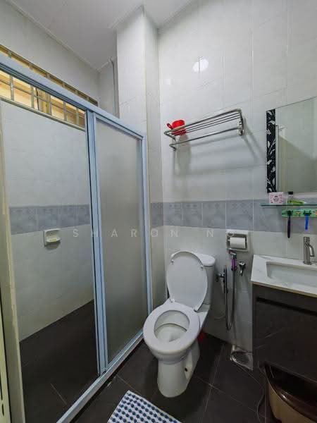 1-storey Terraced House for Sale in Permas Jaya (Johor) - Sharon Ng - Bathroom - PropertyGuru.com.my