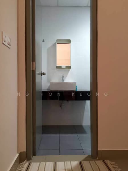 Kondominium untuk Dijual di The Wharf Residence - Ng Hon Keong - Bathroom - PropertyGuru.com.my