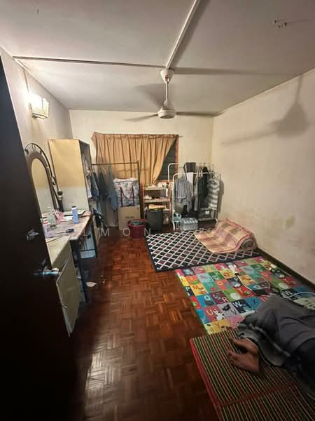 Rumah Flat untuk Dijual di PPR Desa Rejang - Almon Yeap - Bedroom - PropertyGuru.com.my