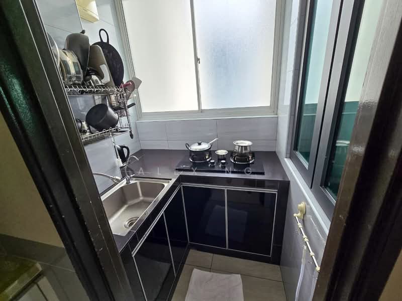 Service Residence for Sale at 8Scape Residence @ Sutera - Alex Ng - Kitchen - PropertyGuru.com.my